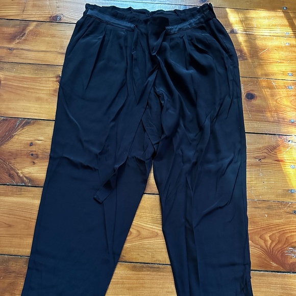 Ramy Brook Stretch Silk Allyn Paperbag Waist, Cropped Pants - Picture 2 of 12